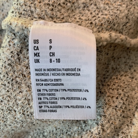 3-$30 Aerie small cream with gold sweater. - Picture 4 of 4